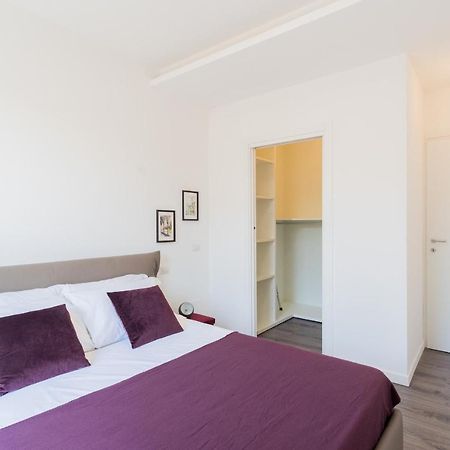 Central & Modern Apartment By Rent All Côme Esterno foto