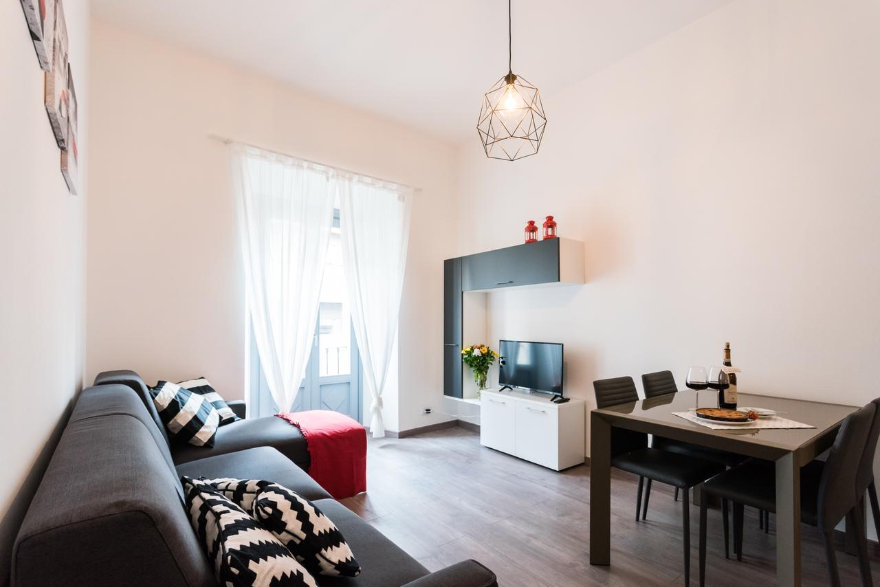 Central & Modern Apartment By Rent All Côme Esterno foto