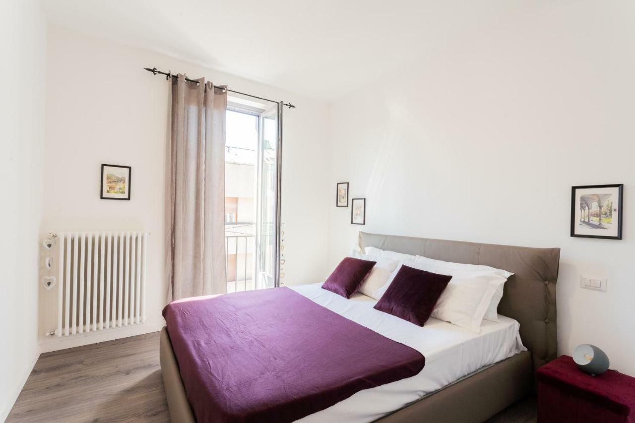 Central & Modern Apartment By Rent All Côme Esterno foto