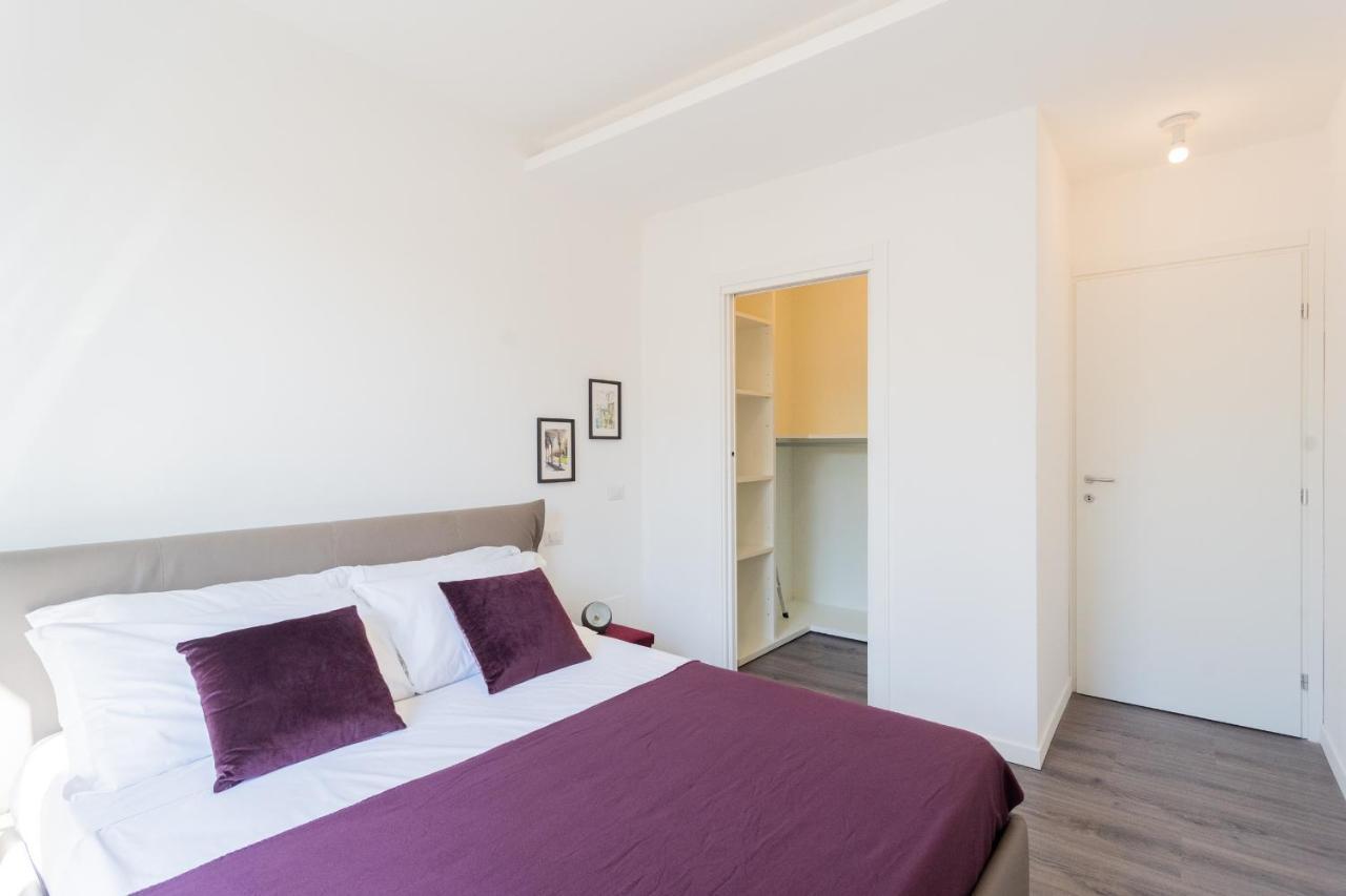 Central & Modern Apartment By Rent All Côme Esterno foto